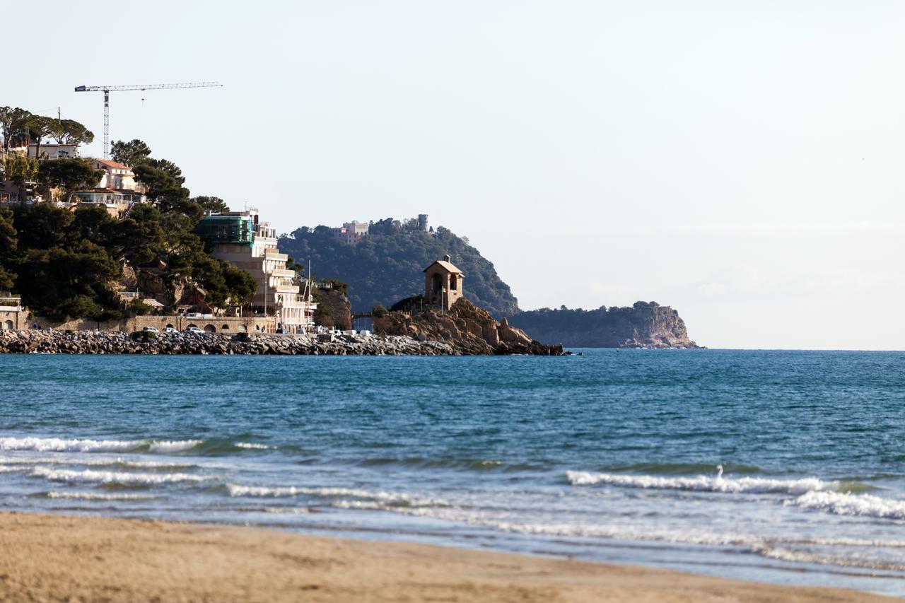 Hotel Eden Alaxi Hotels Alassio Esterno foto